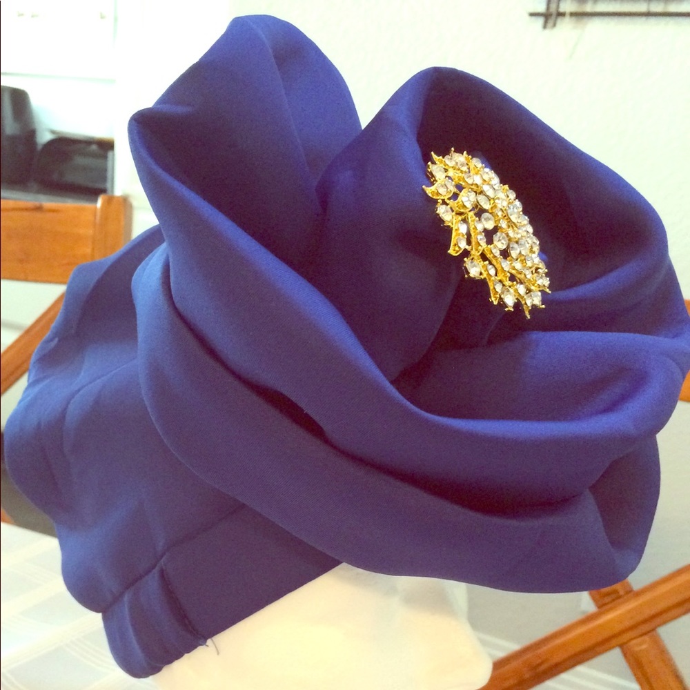 Fascinator Turban with a glamorous brooch!!!